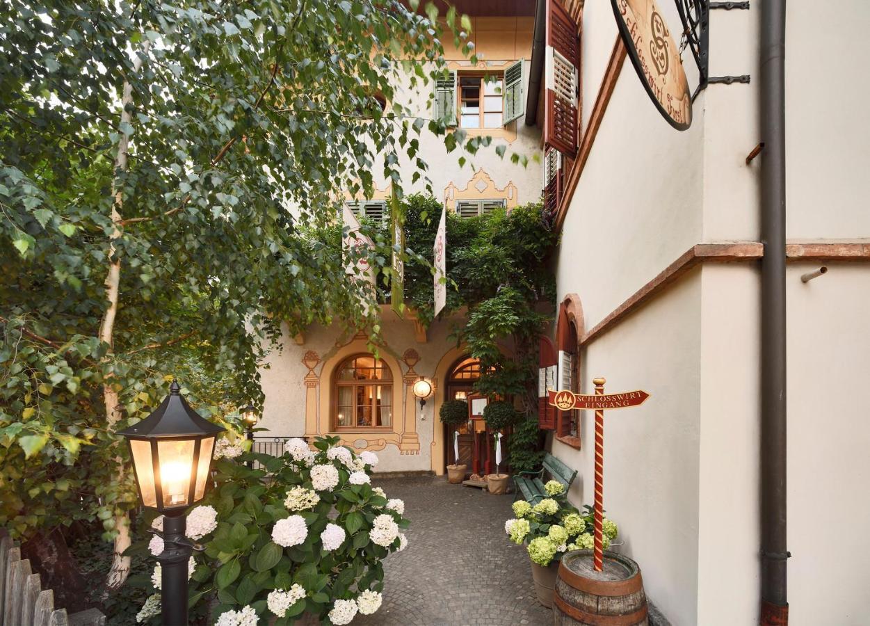 Schlosswirt Forst Algund Buitenkant foto